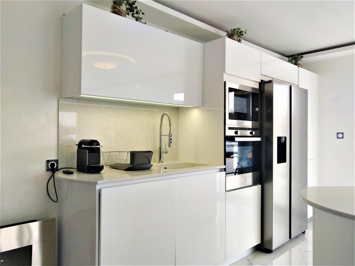 מונטובן Maison Sapiac - 4Pers - 2 Chambres - 3 Lits - Clim Reversible - Terrasse Ombragee Et Grand Jardin - Piscine Saison Estivale מראה חיצוני תמונה