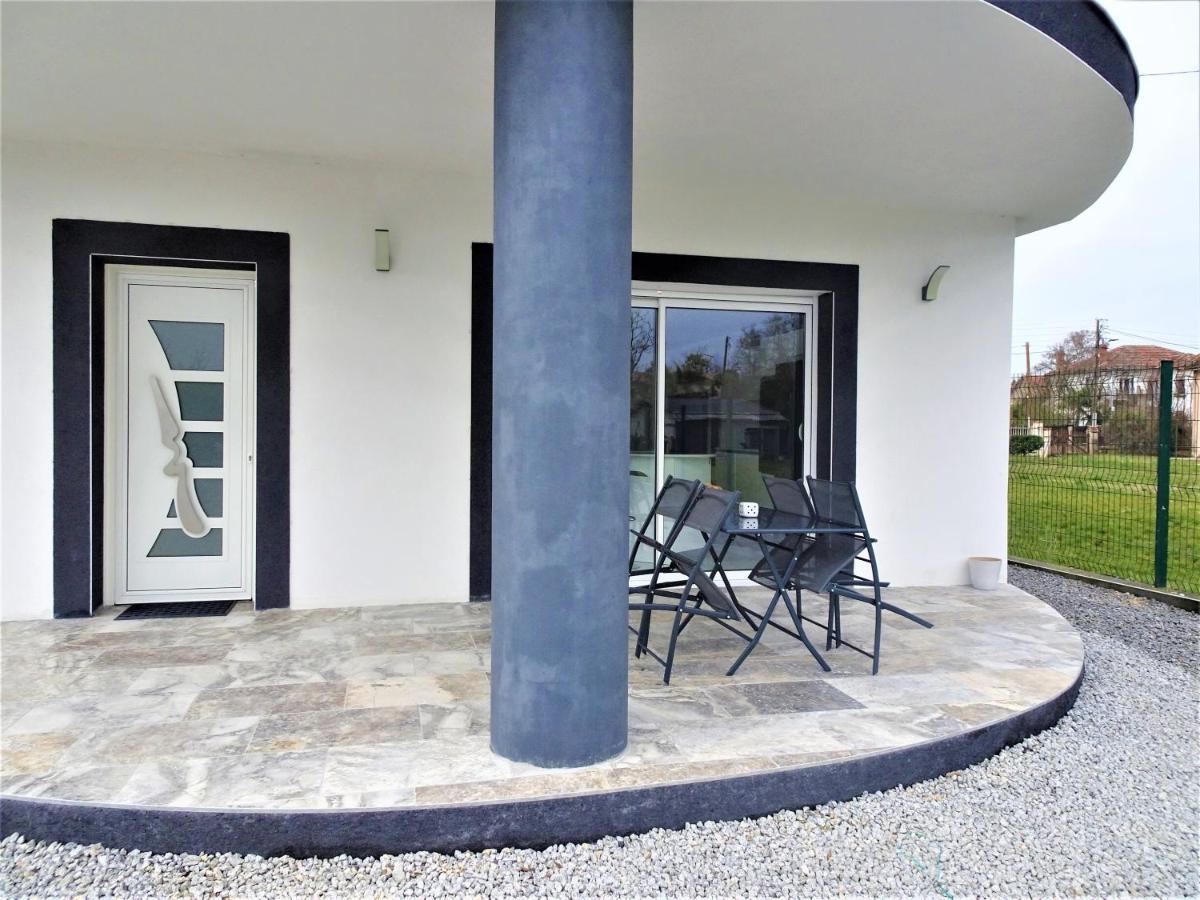 מונטובן Maison Sapiac - 4Pers - 2 Chambres - 3 Lits - Clim Reversible - Terrasse Ombragee Et Grand Jardin - Piscine Saison Estivale מראה חיצוני תמונה