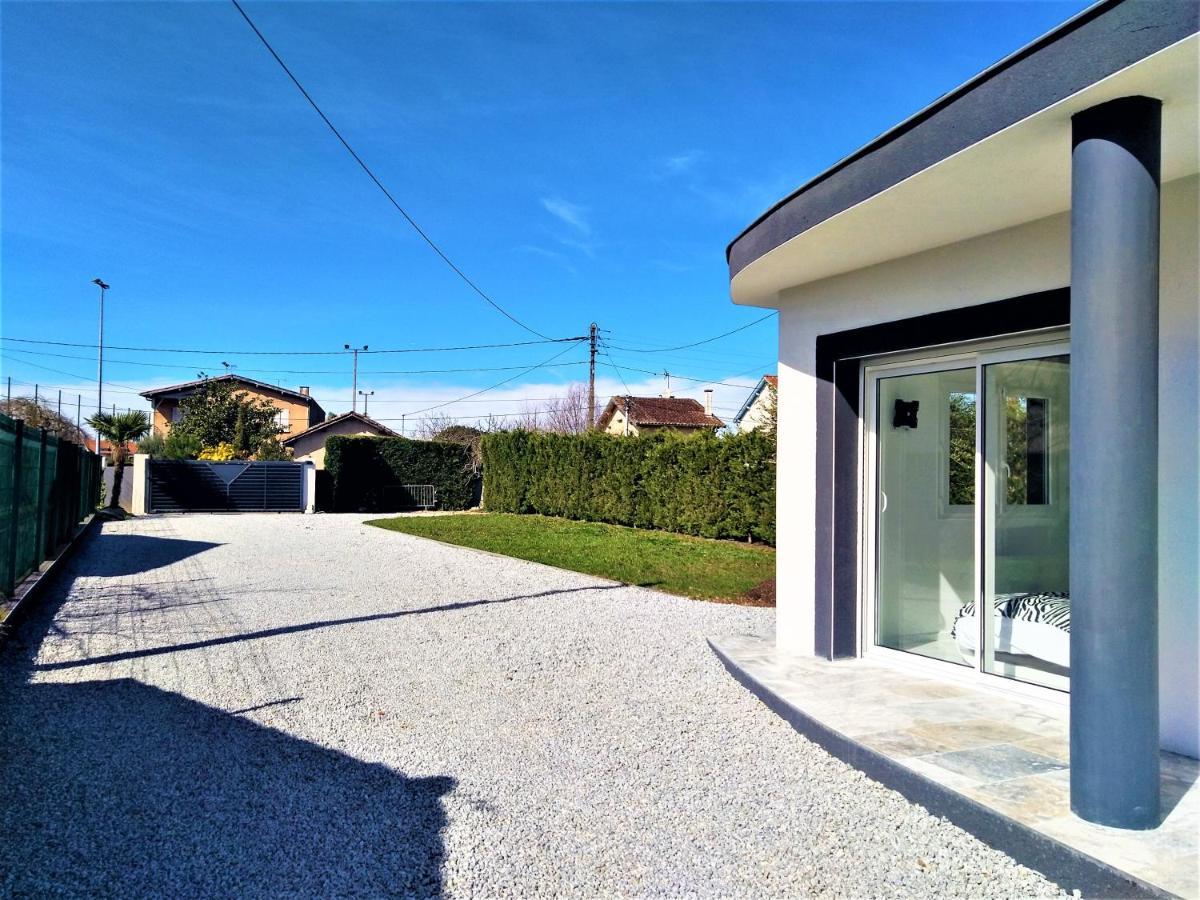 מונטובן Maison Sapiac - 4Pers - 2 Chambres - 3 Lits - Clim Reversible - Terrasse Ombragee Et Grand Jardin - Piscine Saison Estivale מראה חיצוני תמונה