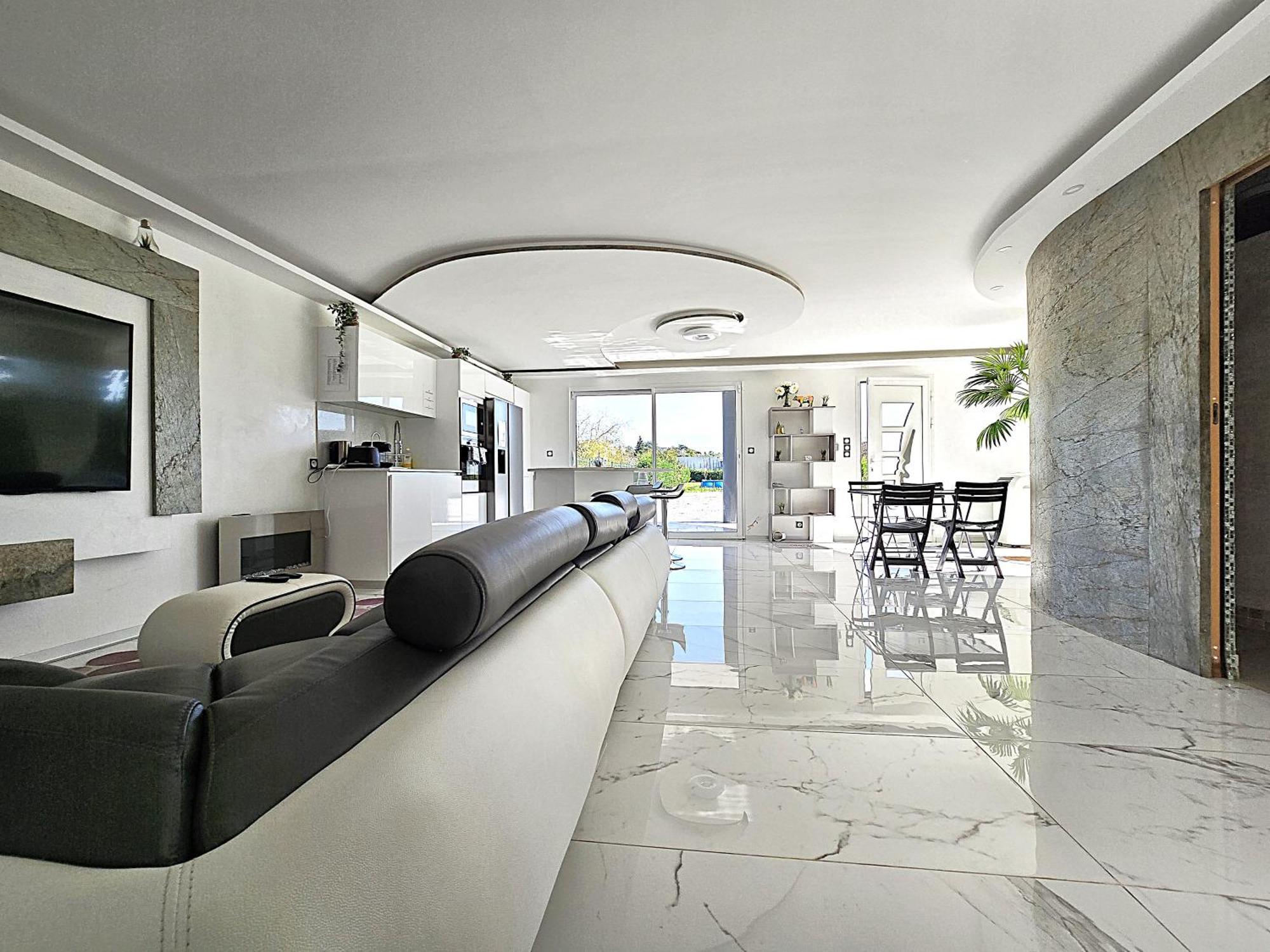 מונטובן Maison Sapiac - 4Pers - 2 Chambres - 3 Lits - Clim Reversible - Terrasse Ombragee Et Grand Jardin - Piscine Saison Estivale מראה חיצוני תמונה